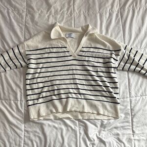 GAP Striped V-Neck Sweater - White and Black